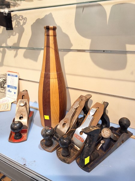 Lot 1215 - WOODPLANES