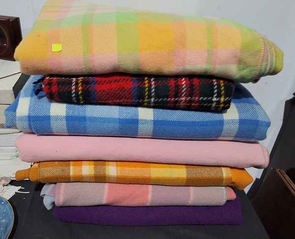 Lot 1408 - WOOLLEN BLANKETS