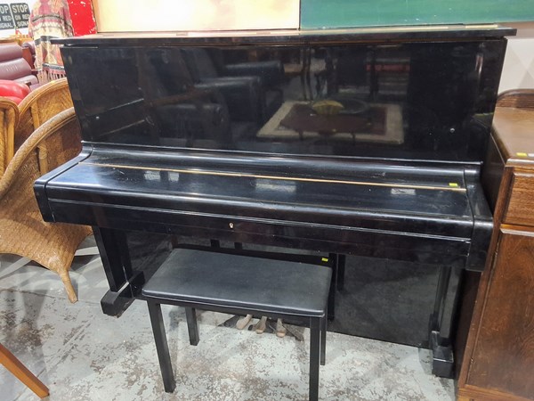 Lot 298 - UPRIGHT PIANO