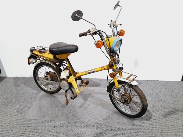 Lot 82 - HONDA NC50