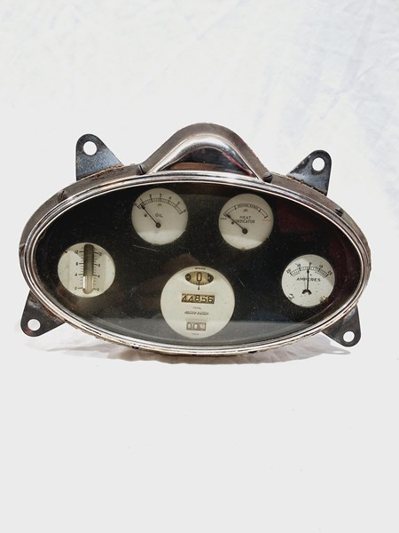 Lot 21 - SPEEDOMETER