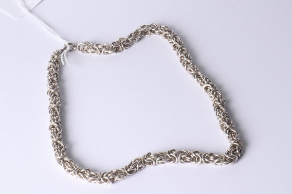 Lot 1008 - SILVER NECKLACE