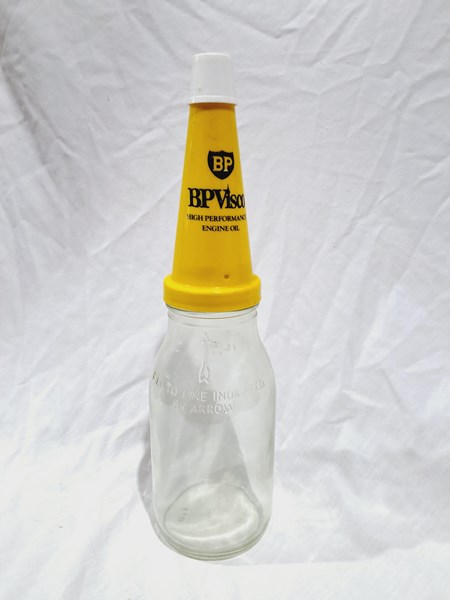 Lot 1 - OIL BOTTLE