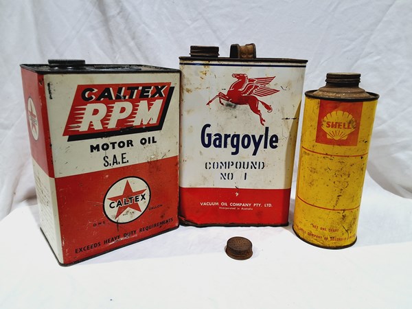 Lot 25 - OIL TINS