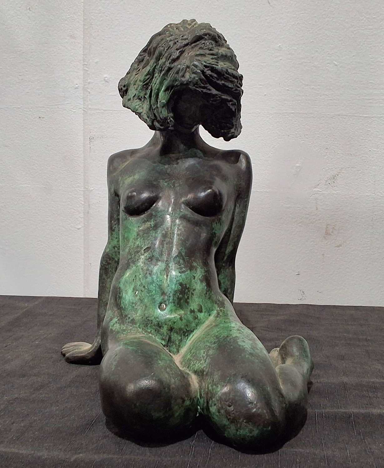 Lot 1057 - BRONZE FIGURE