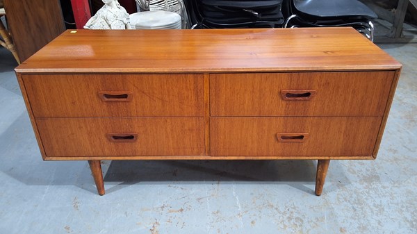 Lot 244 - SIDEBOARD CHEST