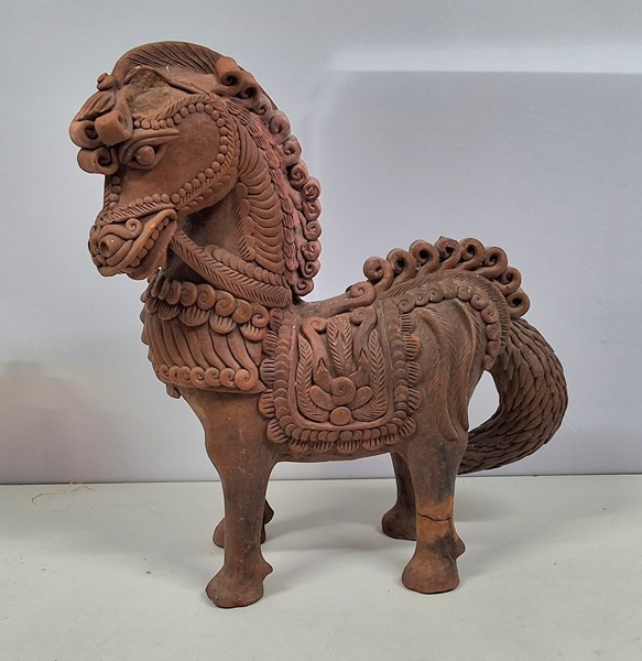 Lot 1087 - TERRACOTTA HORSE