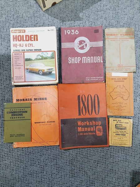 Lot 24 - WORKSHOP MANUALS