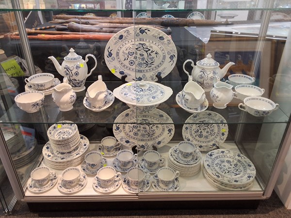 Lot 1168 - DINNER SERVICE