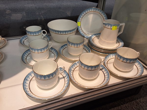 Lot 1334 - ROYAL ALBERT CROWN CHINA