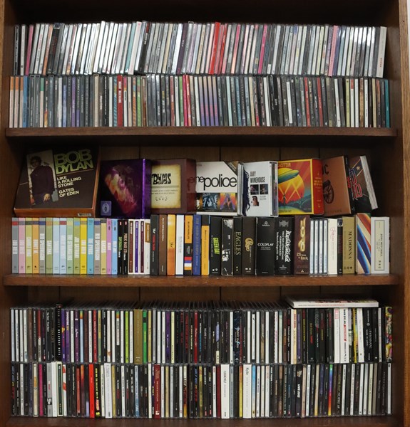 Lot 1414 - MUSIC CDs