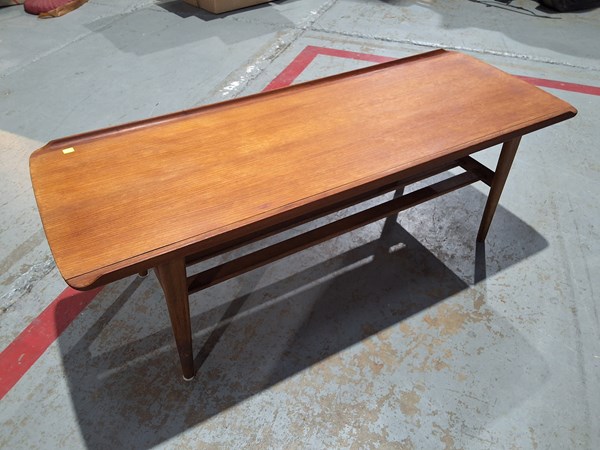 Lot 223 - COFFEE TABLE