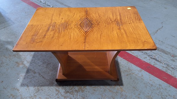 Lot 266 - SIDE TABLE