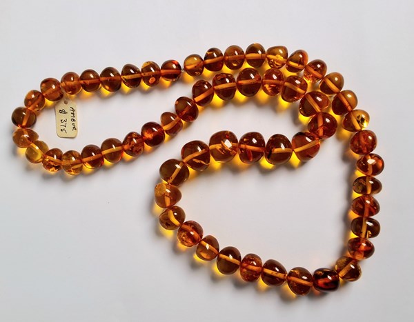 Lot 1051 - NECKLACE