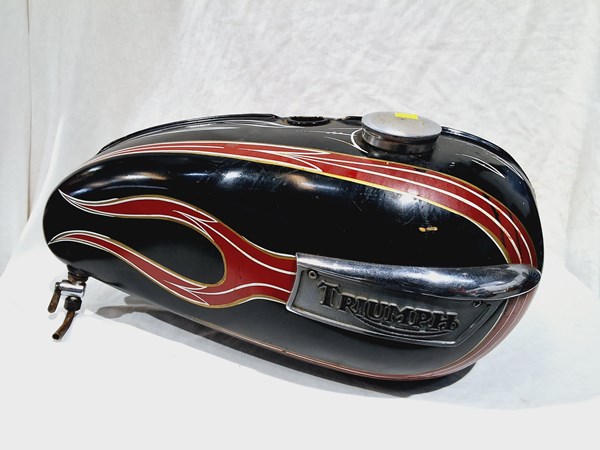 Lot 77 - TRIUMPH FUEL TANK