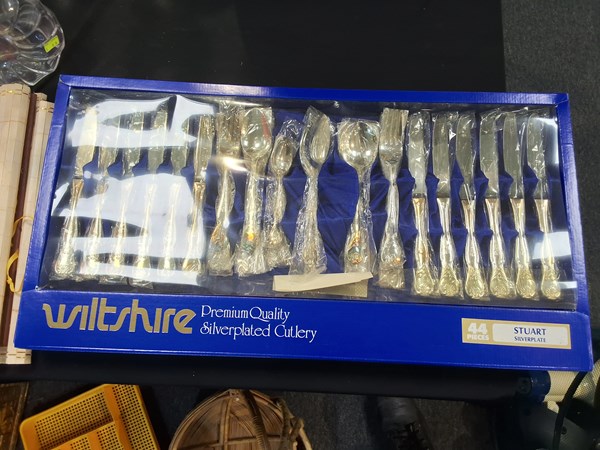 Lot 1364 - CUTLERY SET