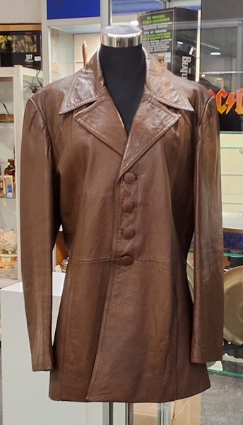 Lot 1343 - LEATHER JACKET