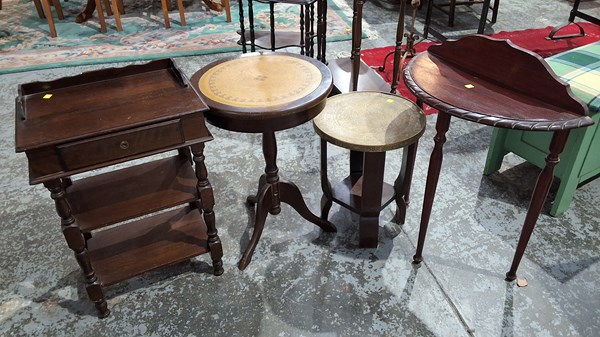 Lot 123 - TABLES