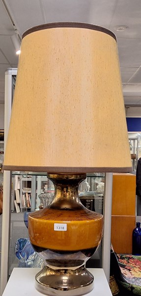 Lot 1318 - TABLE LAMP