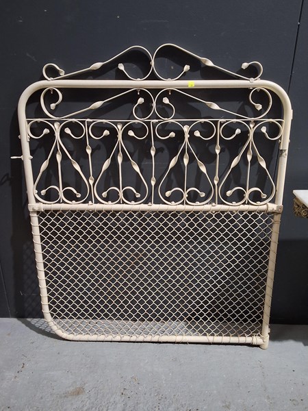 Lot 323 - PERSONAL ACCESS GATE