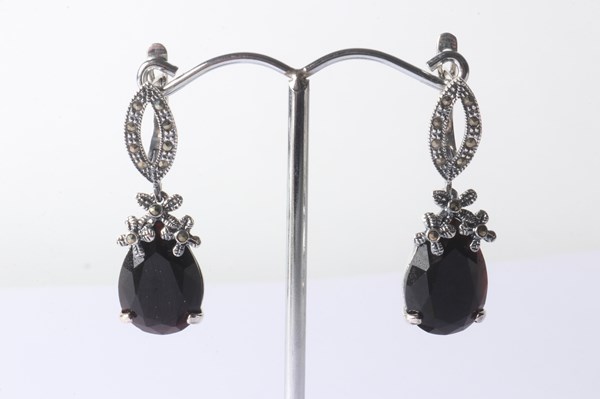 Lot 1009 - SILVER EARRINGS