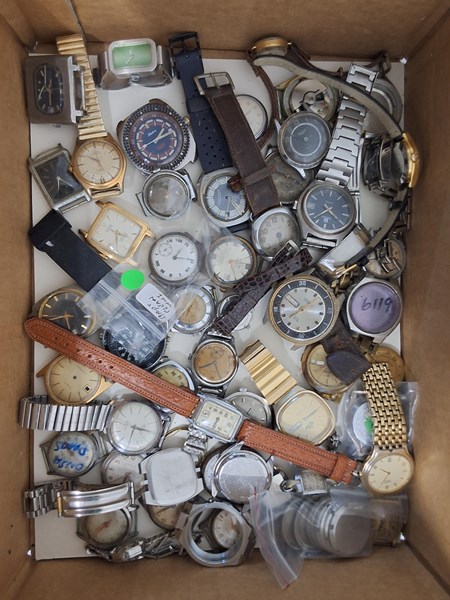 Lot 1078 - WATCHES & WATCH PARTS