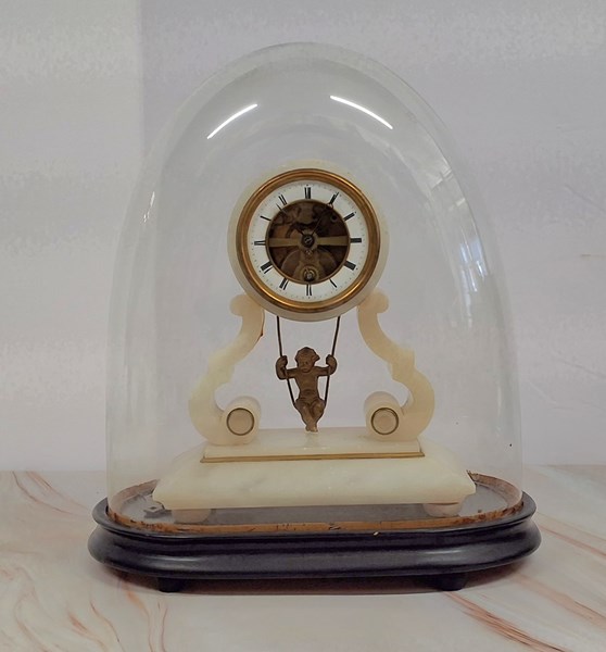 Lot 1167 - MANTEL CLOCK