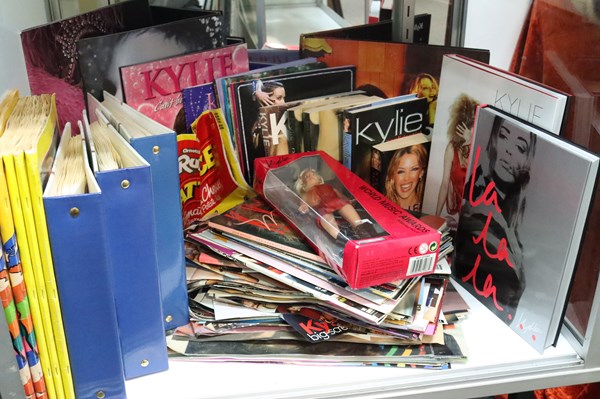 Lot 1410 - KYLIE MINOGUE COLLECTABLES