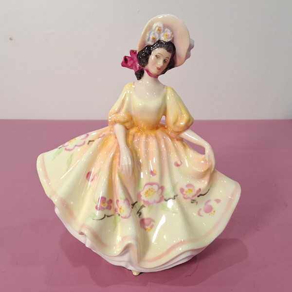 Lot 1290 - ROYAL DOULTON FIGURE