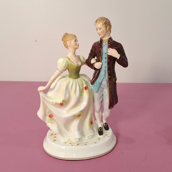 Lot 1288 - ROYAL DOULTON FIGURE GROUP