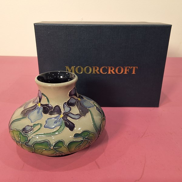 Lot 1299 - MOORCROFT VASE