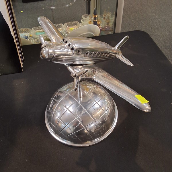 Lot 1246 - AEROPLANE DESK STAND