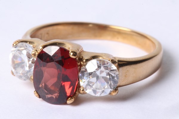 Lot 1022 - RING