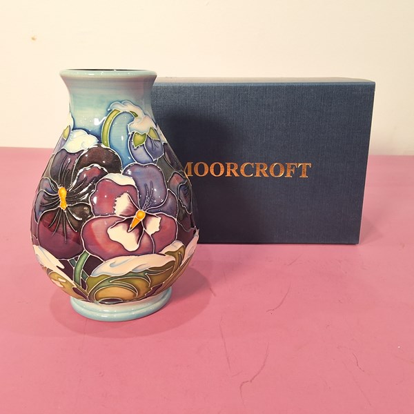 Lot 1297 - MOORCROFT VASE