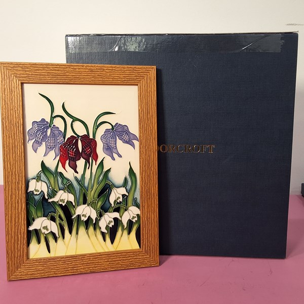 Lot 1298 - MOORCROFT PLAQUE