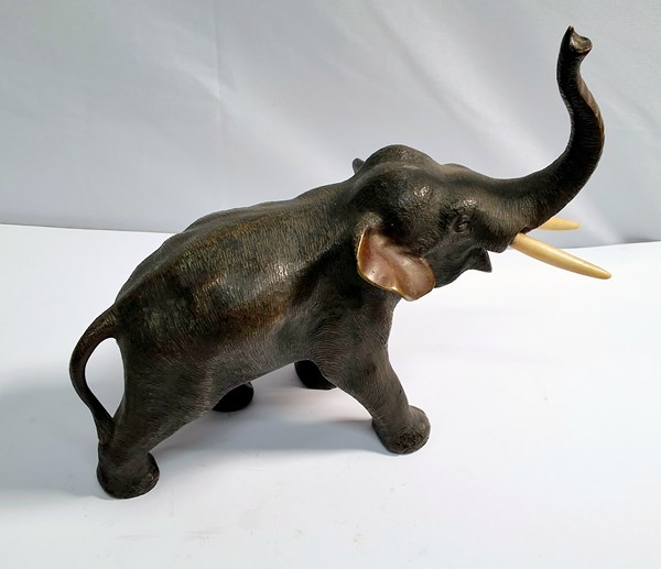 Lot 1165 - BRONZE ELEPHANT