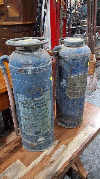 Lot 172 - FIRE EXTINGUISHERS