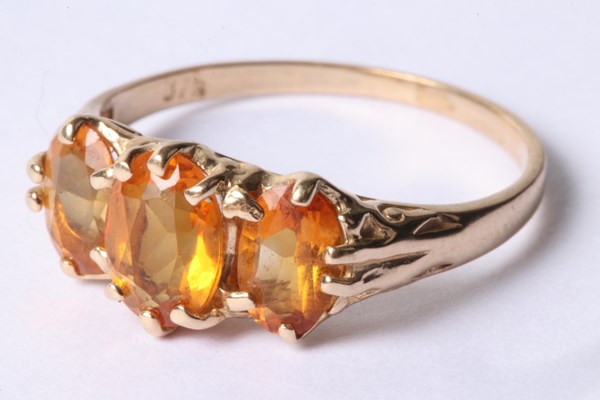 Lot 1025 - RING