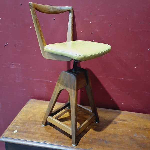 Lot 234 - BARSTOOL