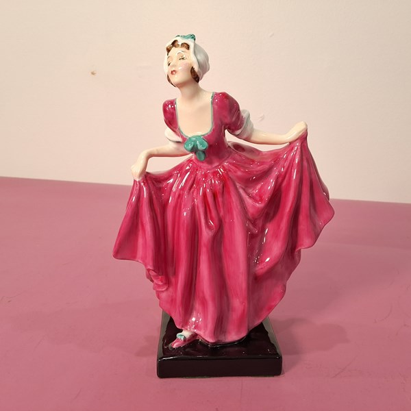 Lot 1218 - ROYAL DOULTON FIGURE