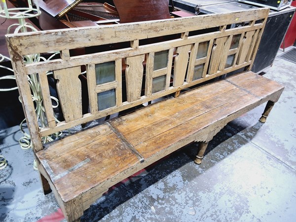 Lot 37 - BENCH