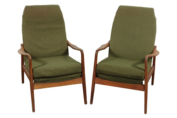 Lot 69 - PAIR OF TV CHAIRS