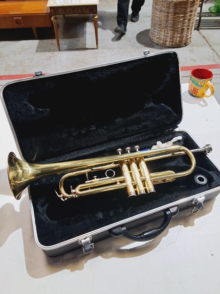 Lot 1421 - TRUMPET