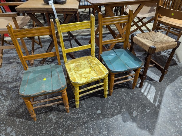 Lot 11 - CHILDRENS CHAIRS