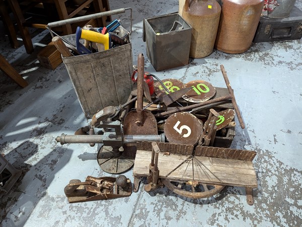 Lot 229 - VINTAGE TOOLS