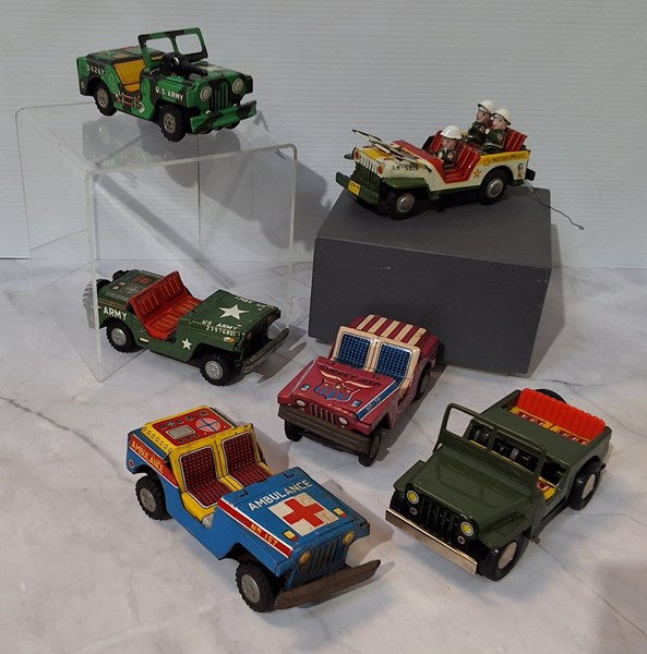 Lot 1449 - TIN TOY JEEPS