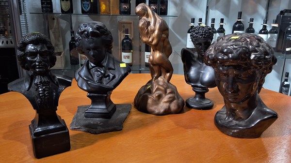 Lot 240 - BUSTS