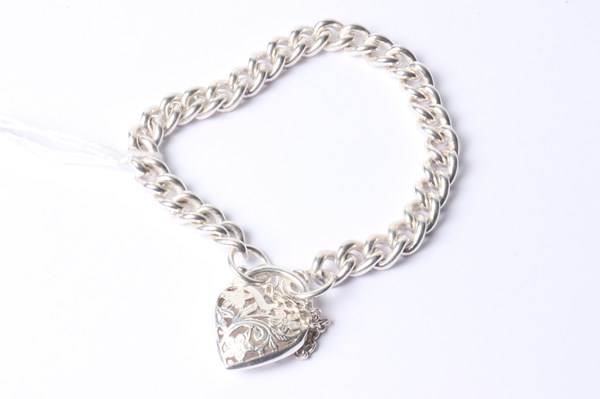 Lot 1009 - SILVER BRACELET