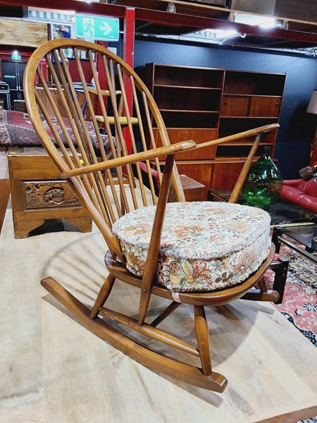 Lot 70 - ROCKING CHAIR