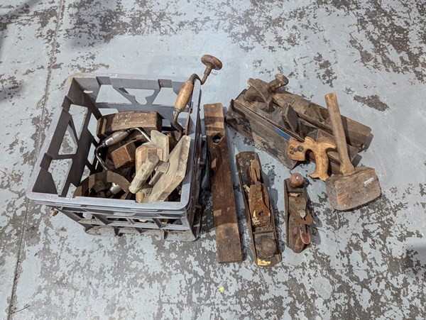 Lot 375 - CARPENTERS TOOLS